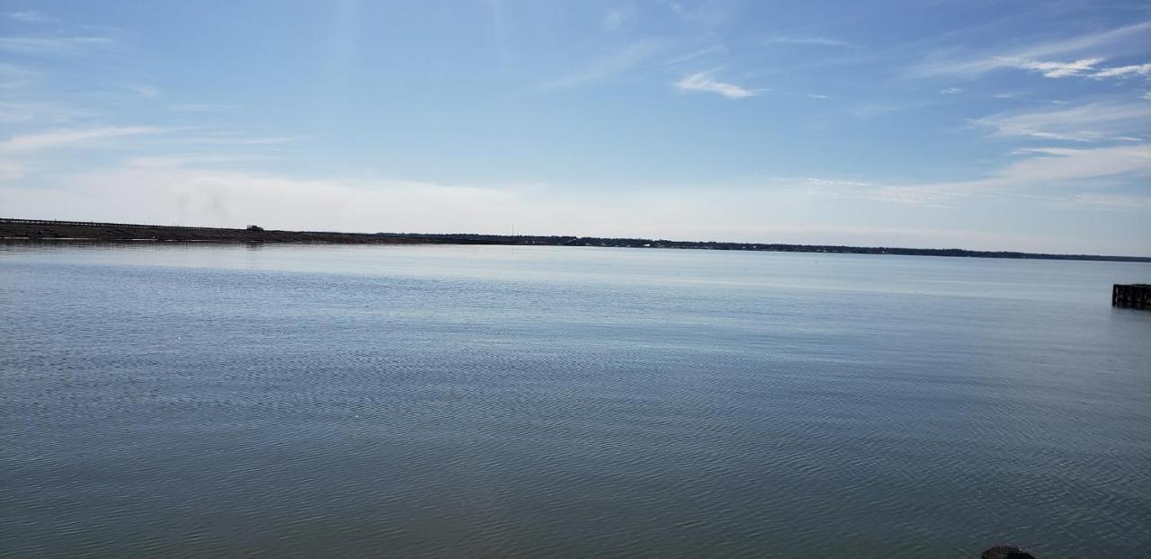 Tesla'S Lake Escape Onalaska エクステリア 写真